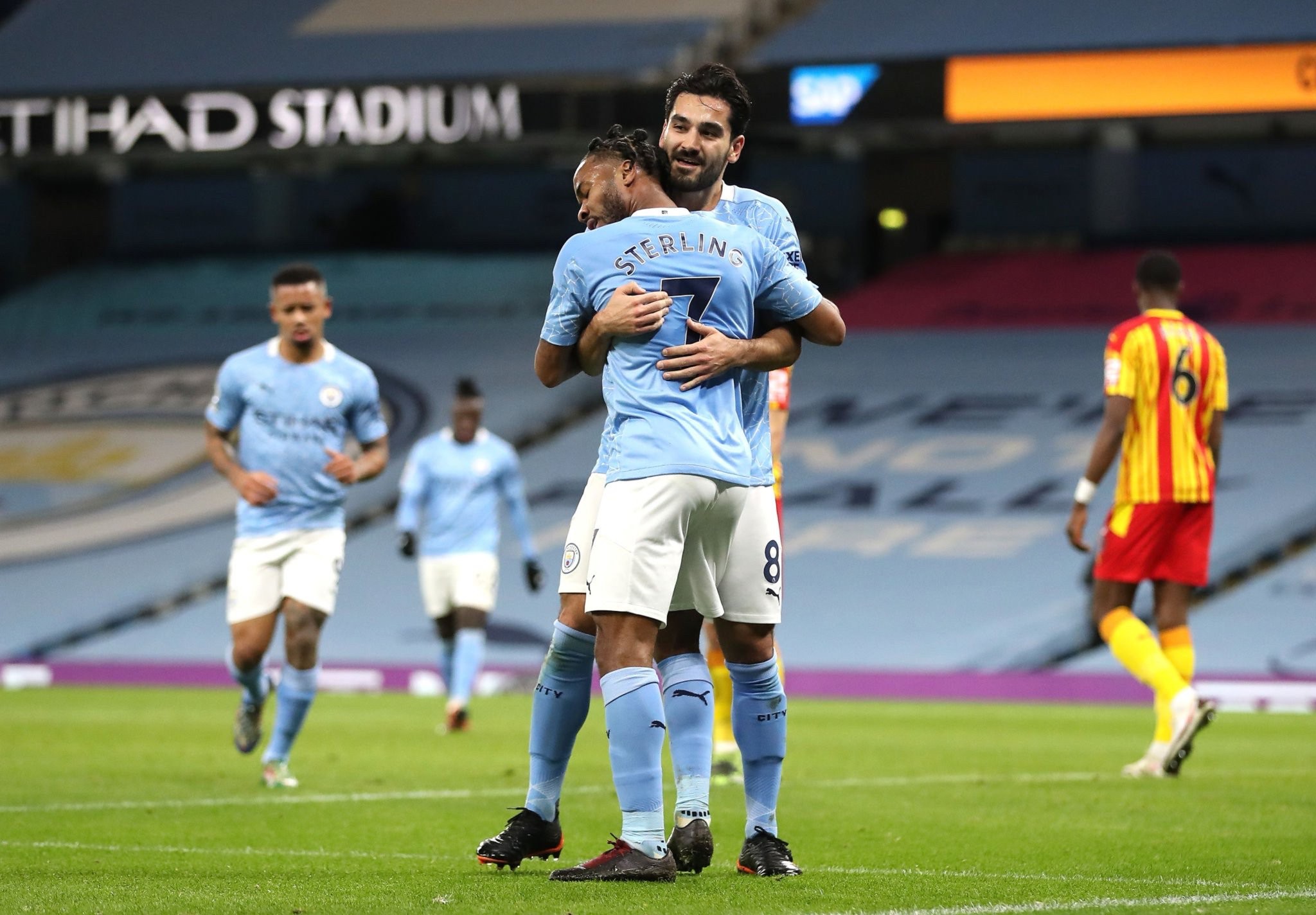 随着时间的 随着时间的