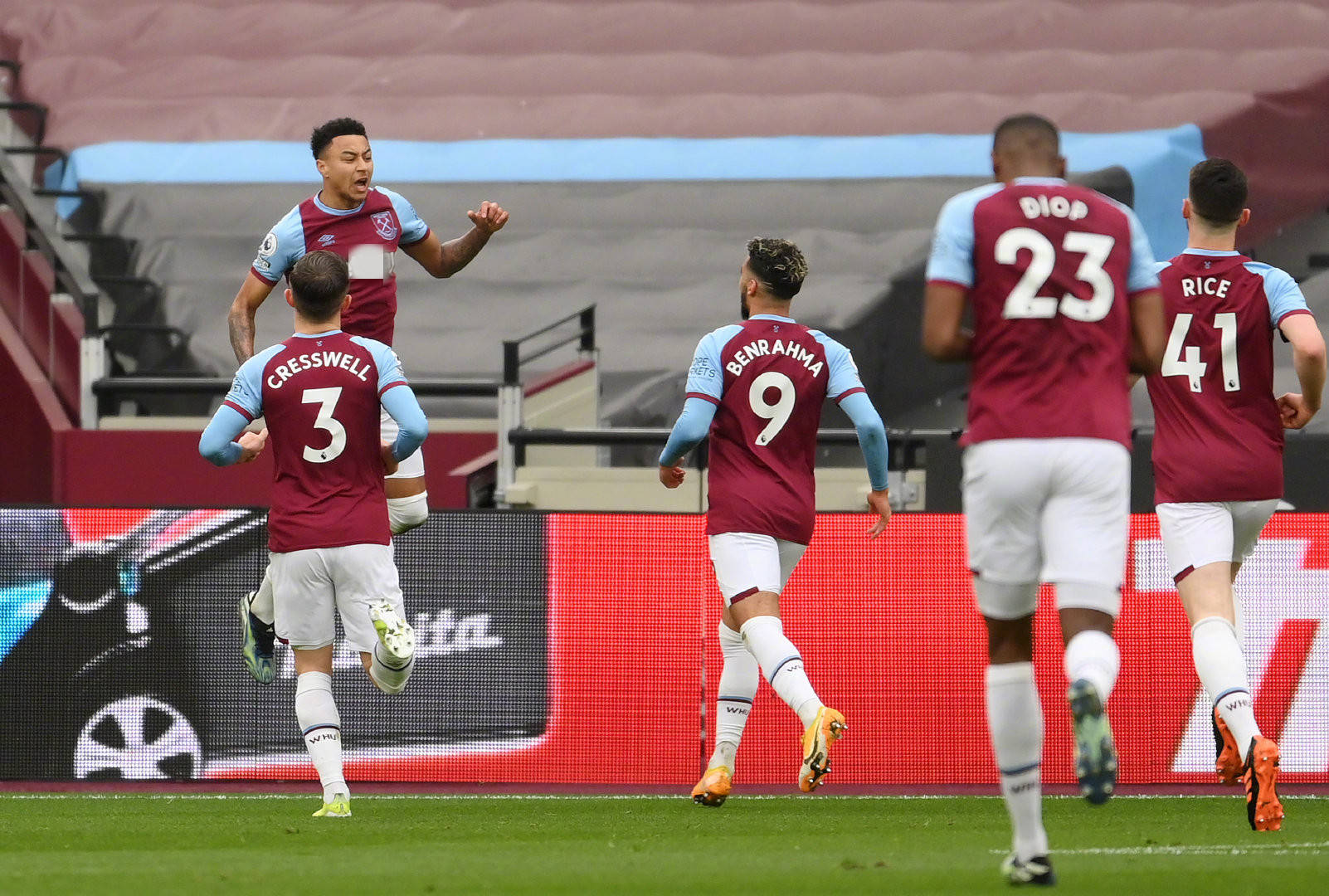 涯一直备受 涯一直备受